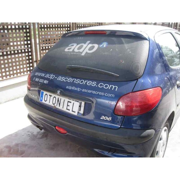 peugeot 206 berlina del año 2002
