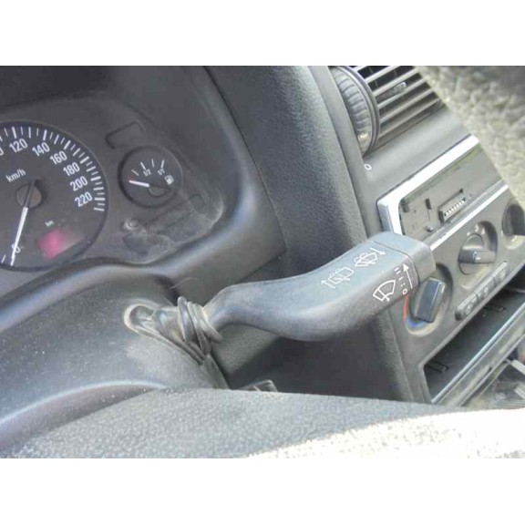 opel astra g berlina del año 2004