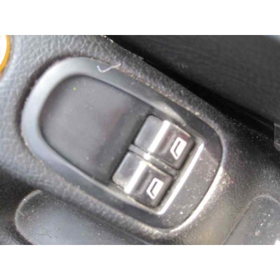 peugeot 206 berlina del año 2002