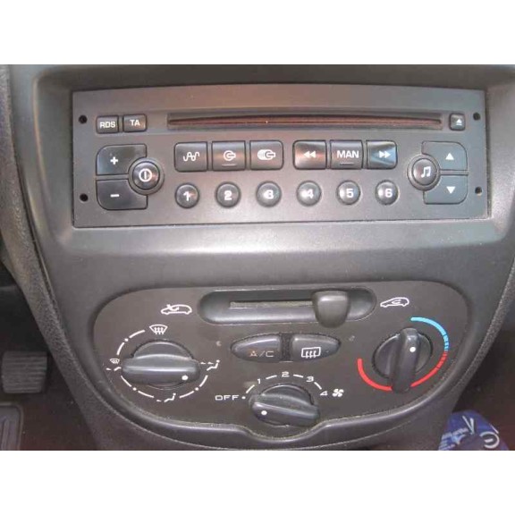 peugeot 206 berlina del año 2002