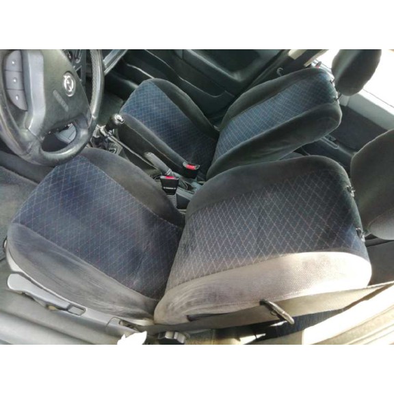 opel astra g berlina del año 2001