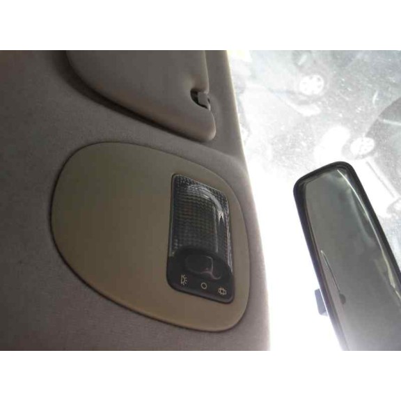 peugeot 206 berlina del año 2002