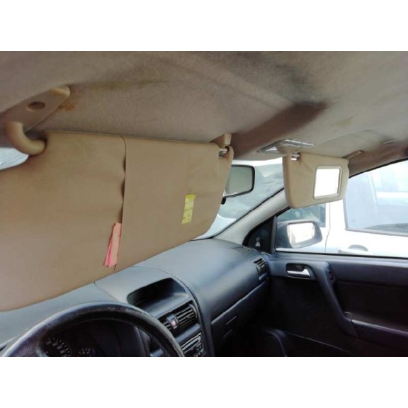 opel astra g berlina del año 2001