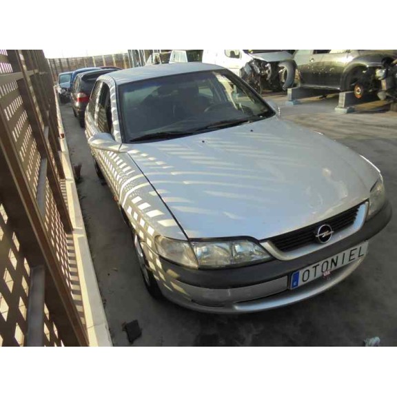 opel vectra b berlina del año 1998