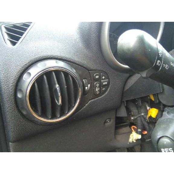 alfa romeo 147 (190) del año 2002