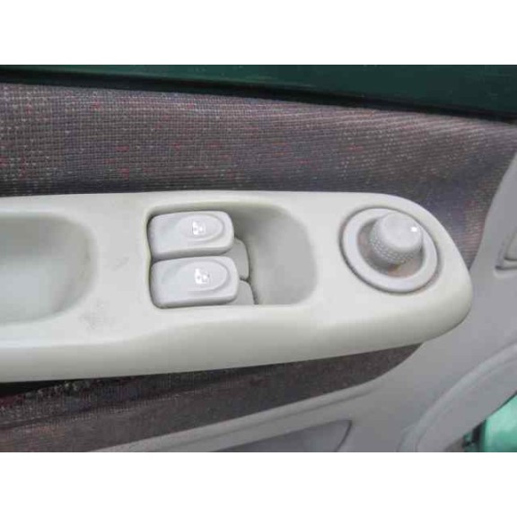 renault twingo (co6) del año 2002