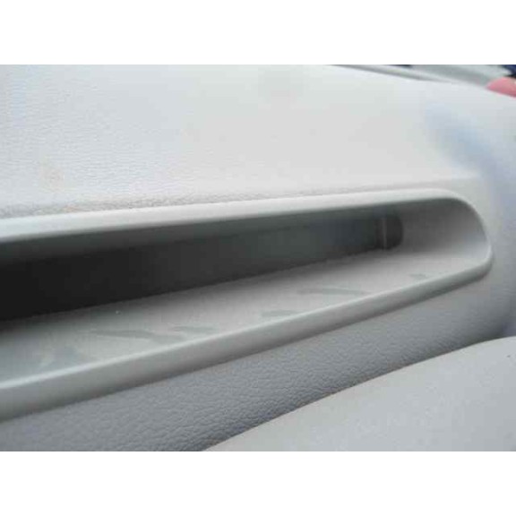 renault twingo (co6) del año 2002