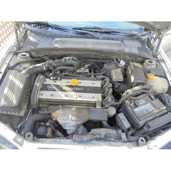 opel vectra b berlina del año 1998