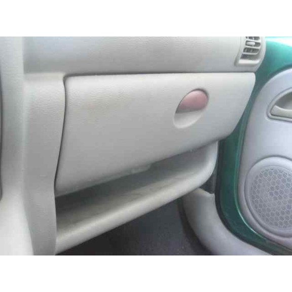 renault twingo (co6) del año 2002