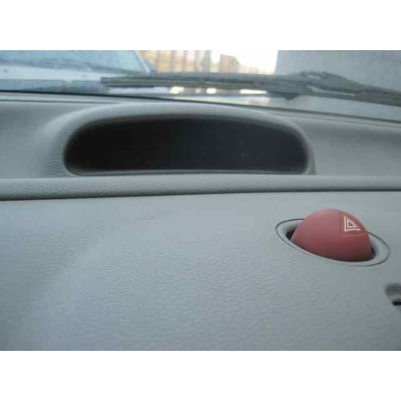 renault twingo (co6) del año 2002