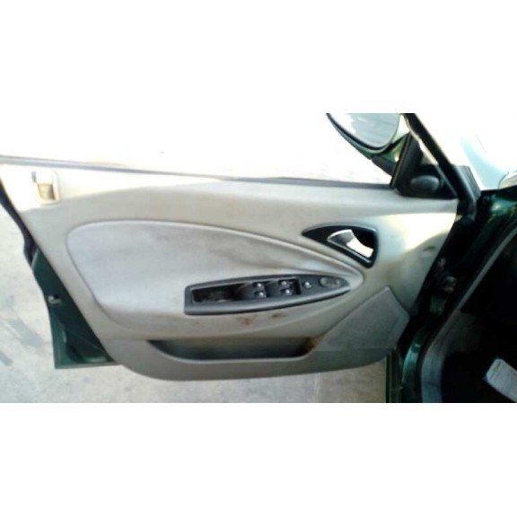 daewoo nubira berlina del año 2001