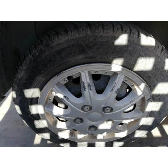 peugeot 206 berlina del año 2002