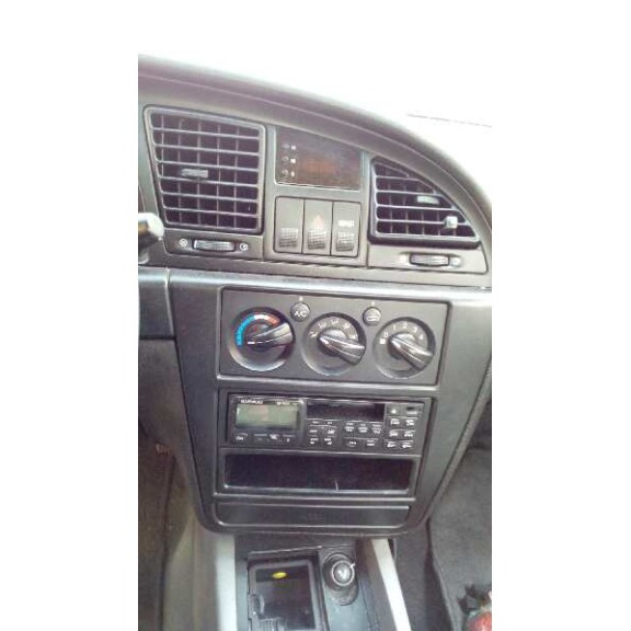 daewoo nubira berlina del año 2001