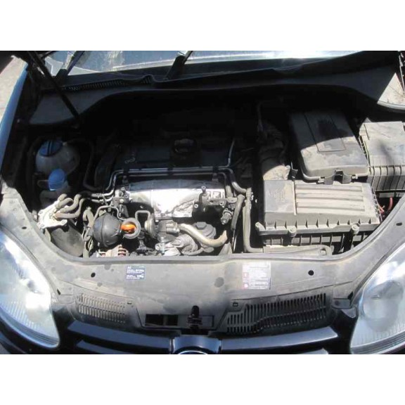 volkswagen golf v berlina (1k1) del año 2003