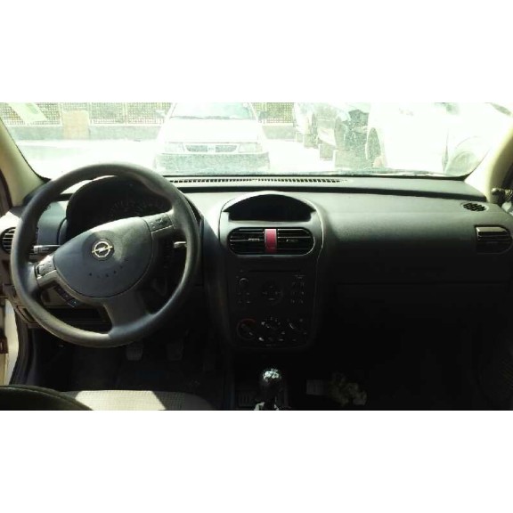 opel corsa c del año 2002