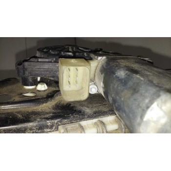 Recambio de elevalunas trasero derecho para mercedes-benz clase c (w203) berlina 200 compressor (203.042) referencia OEM IAM A20