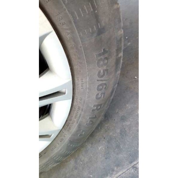 daewoo nubira berlina del año 2001