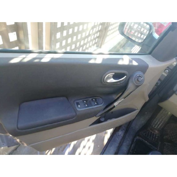 renault megane ii berlina 5p del año 2004