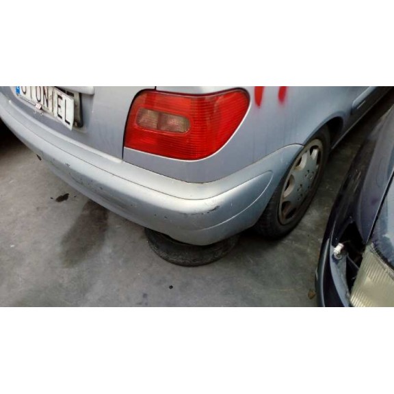 citroën xsara berlina del año 2002