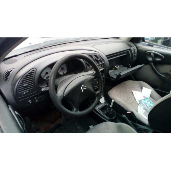 citroën xsara berlina del año 2002