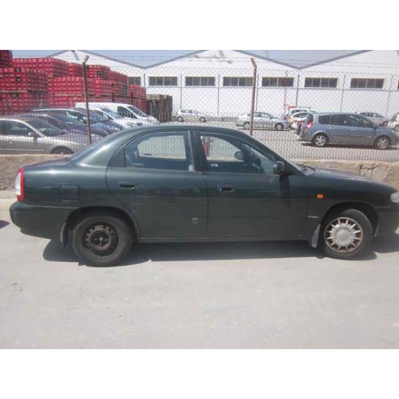 daewoo nubira berlina del año 1999