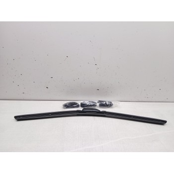 Recambio de escobilla limpia para peugeot 3008 referencia OEM IAM cgaf2358  58 cm 23´´ flexible