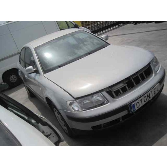 volkswagen passat berlina (3b2) del año 2000