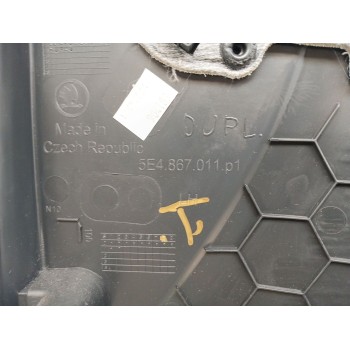 Recambio de guarnecido puerta delantera izquierda para skoda octavia iv (nx3, nn3, pv3) 1.5 tsi referencia OEM IAM 5e4867011  