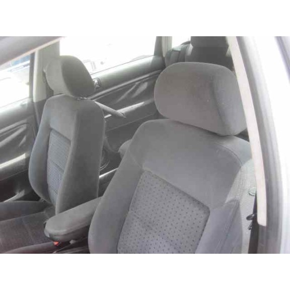 volkswagen passat berlina (3b2) del año 2000