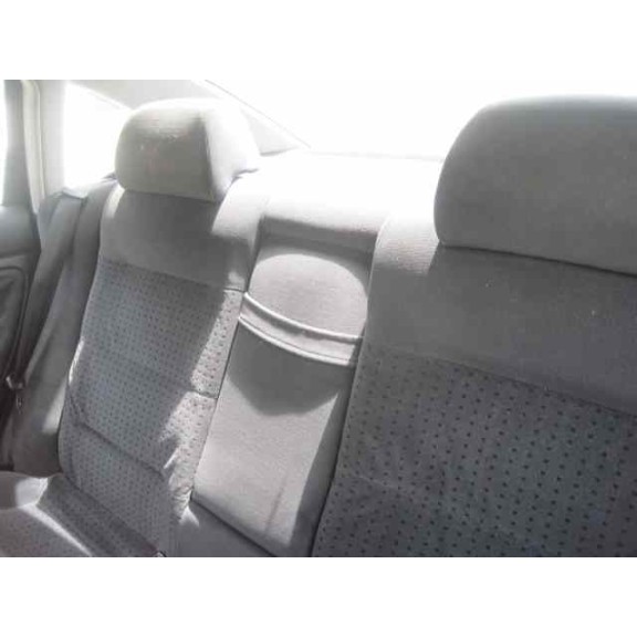 volkswagen passat berlina (3b2) del año 2000