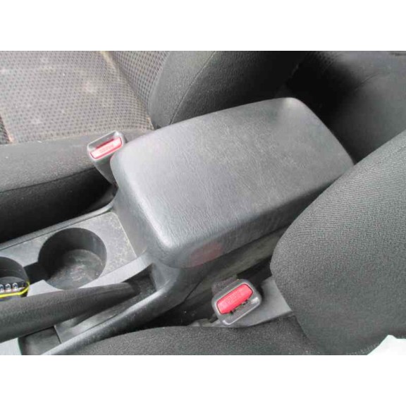 toyota corolla (e12) del año 2005