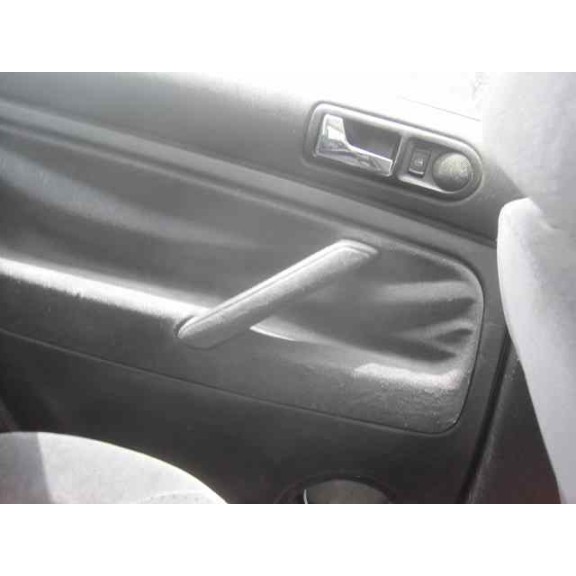 volkswagen passat berlina (3b2) del año 2000