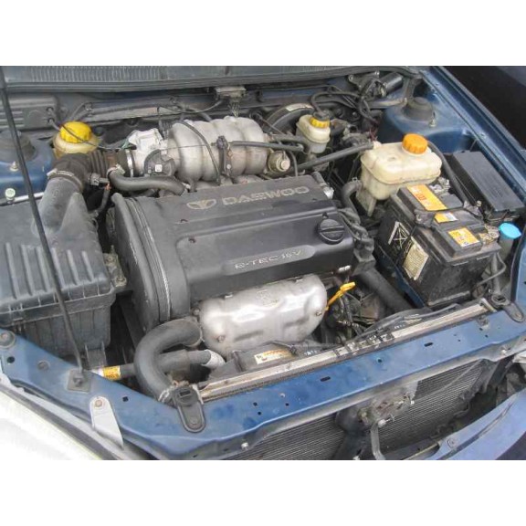 daewoo nubira berlina del año 1999