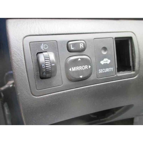 toyota corolla (e12) del año 2005