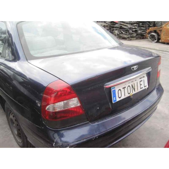 daewoo nubira berlina del año 1999