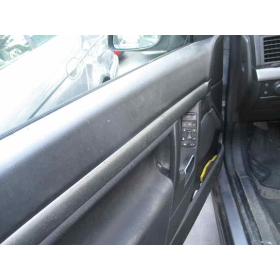 opel vectra c berlina del año 2003