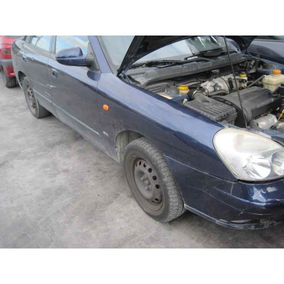 daewoo nubira berlina del año 1999