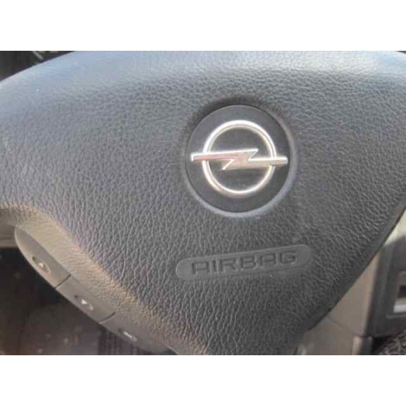 opel astra g berlina del año 2000