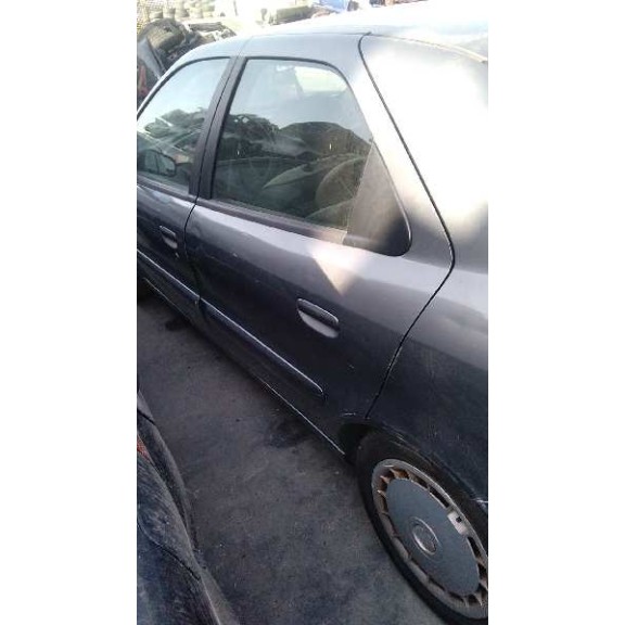 citroën xsara berlina del año 2003