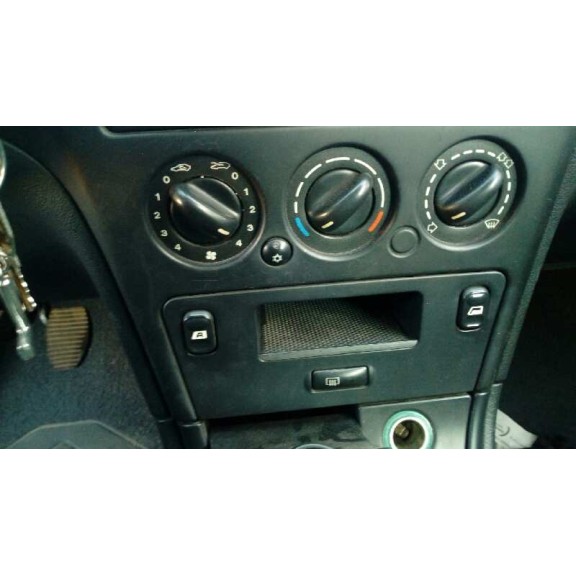 citroën xsara berlina del año 2000