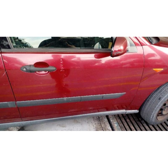 ford focus berlina (cak) del año 2000