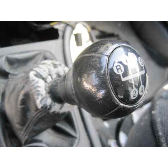 opel astra g berlina del año 2000