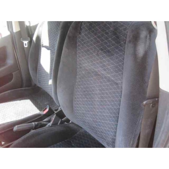 opel astra g berlina del año 2000