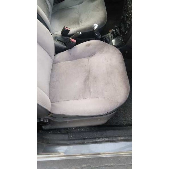 citroën xsara berlina del año 2003