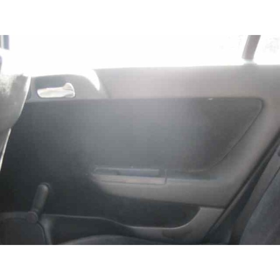 opel astra g berlina del año 2000