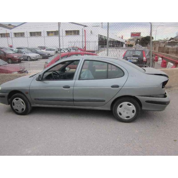 renault megane i classic (la0) del año 1998