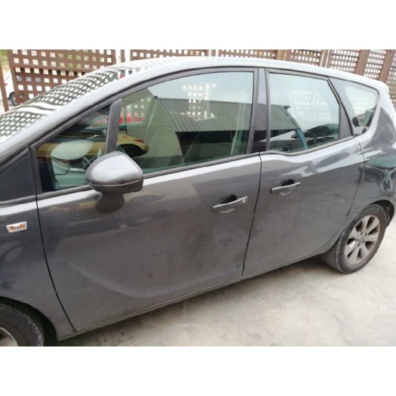 opel meriva b del año 2012