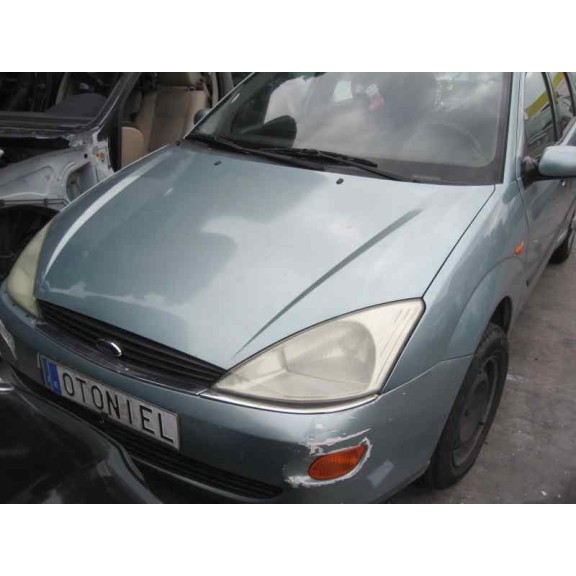 ford focus berlina (cak) del año 2000
