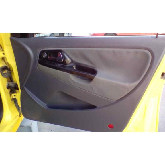 seat ibiza (6k1) del año 2001