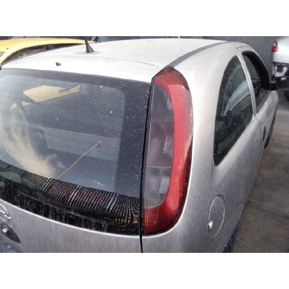 opel corsa c del año 2002